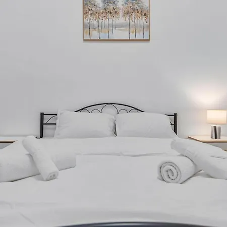 Charm 2br Unirii Square Daire *