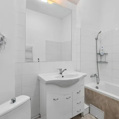 2br With Balcony - Near Old Town