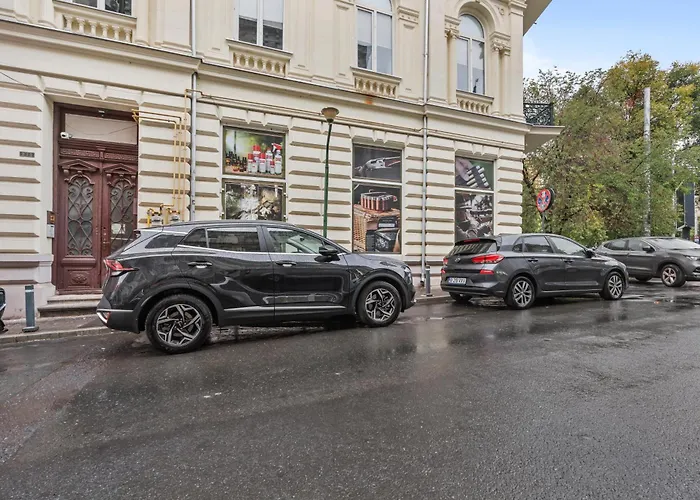 Charming 2-bedroom With Balcony Near Old Town Bucareste